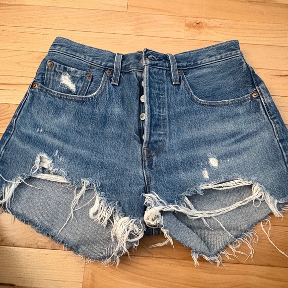 Levi's 501 Premium Distressed Denim Jean Shorts - Picture 1 of 9
